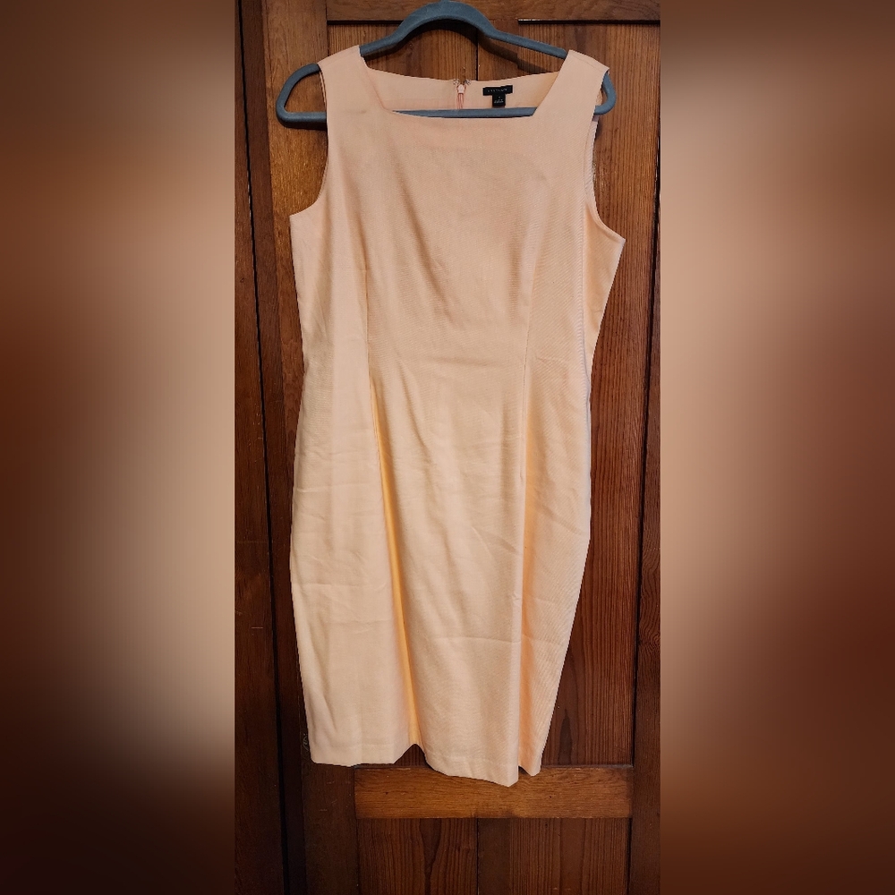 Ann Taylor Peach Sheath Dress with Short Sleeves and Square Neck